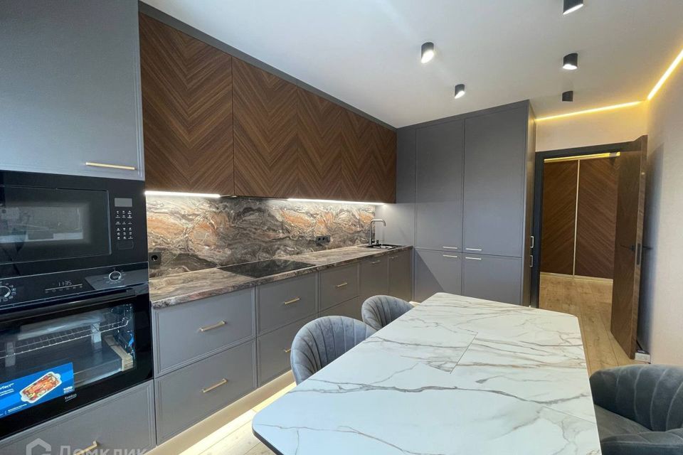 Продаётся 3-комнатная квартира, 90 м²