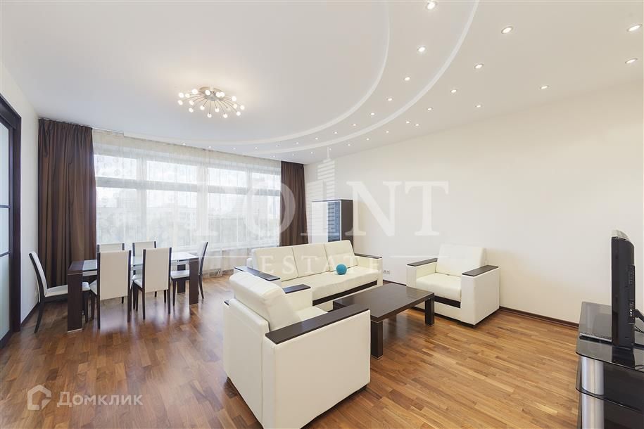 Сдаётся 3-комнатная квартира, 135 м²