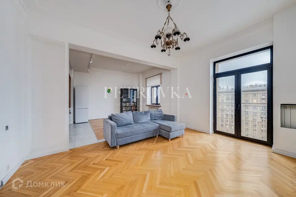 Продаётся 3-комнатная квартира, 104.5 м²
