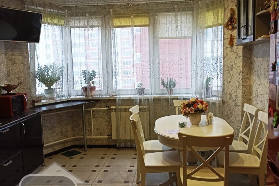 Продаётся 3-комнатная квартира, 79.5 м²