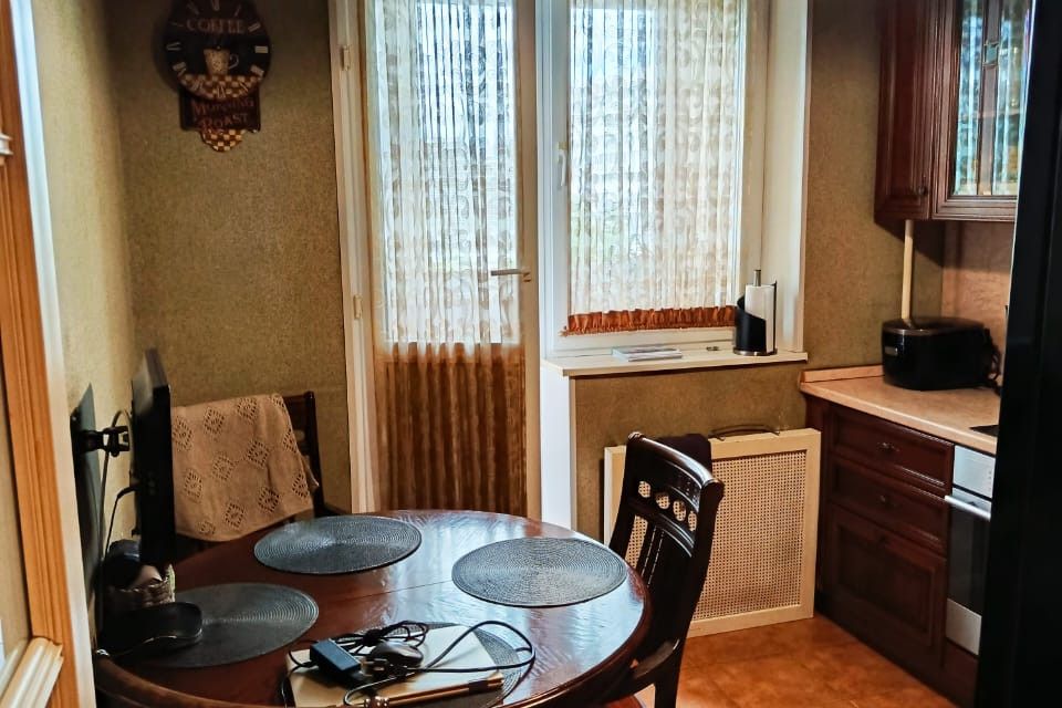 Продаётся 3-комнатная квартира, 65 м²