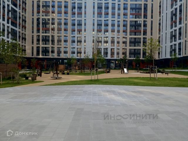 Продаётся 1-комнатная квартира, 42 м²