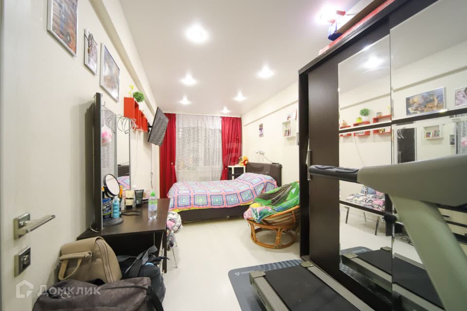 Продаётся 4-комнатная квартира, 76.6 м²