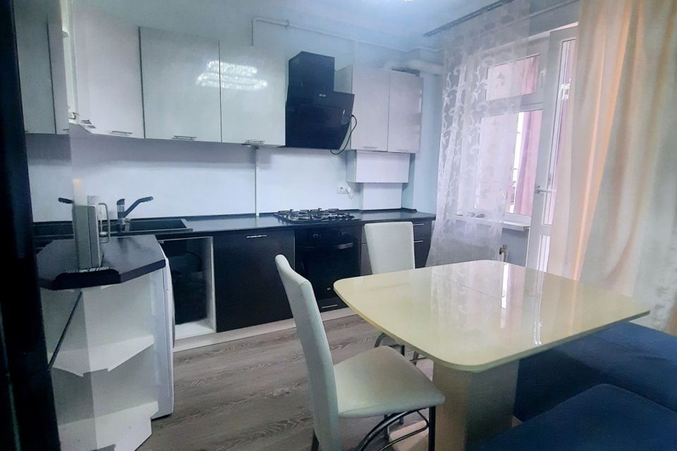 Продаётся 1-комнатная квартира, 40.4 м²