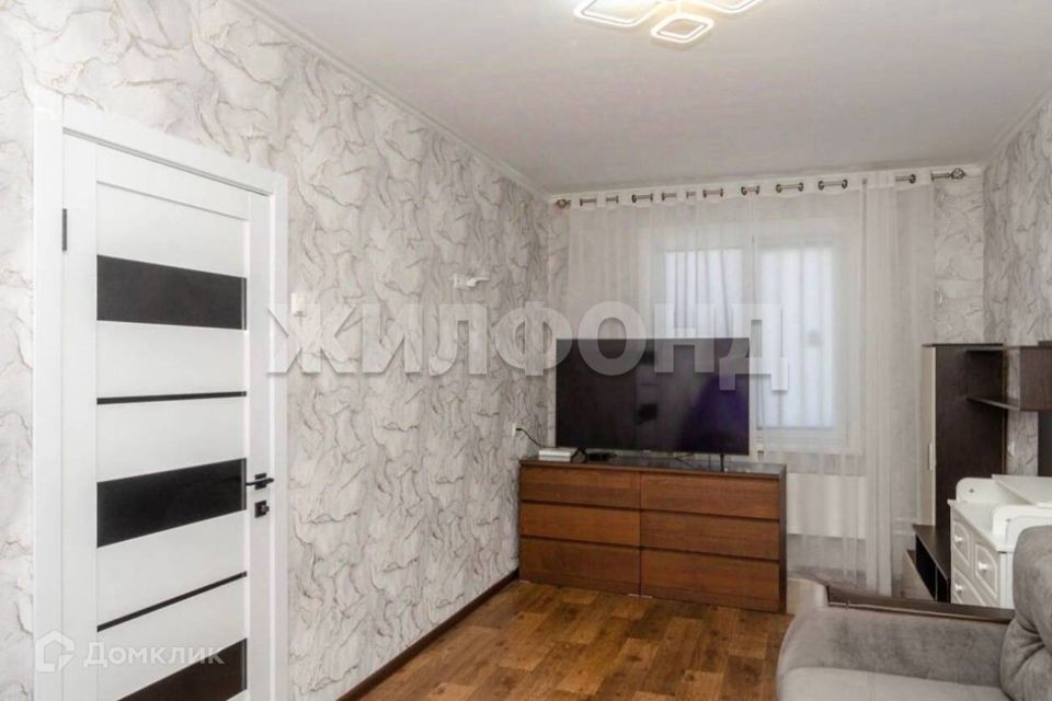 Продаётся 1-комнатная квартира, 42.5 м²