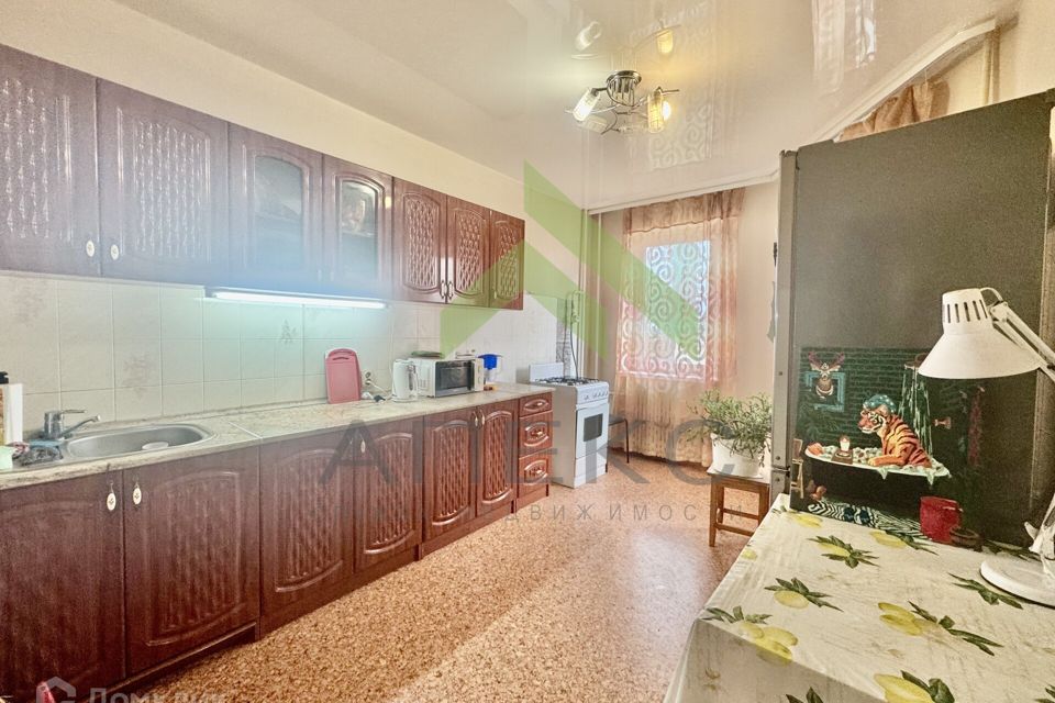 Продаётся 1-комнатная квартира, 41.7 м²
