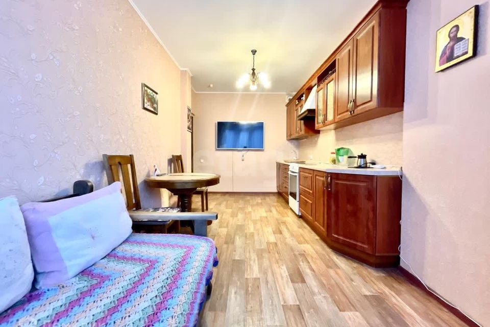 Продаётся 1-комнатная квартира, 55 м²