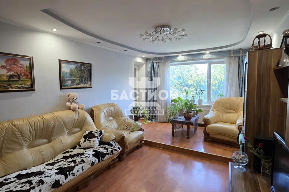 Продаётся 3-комнатная квартира, 74.8 м²
