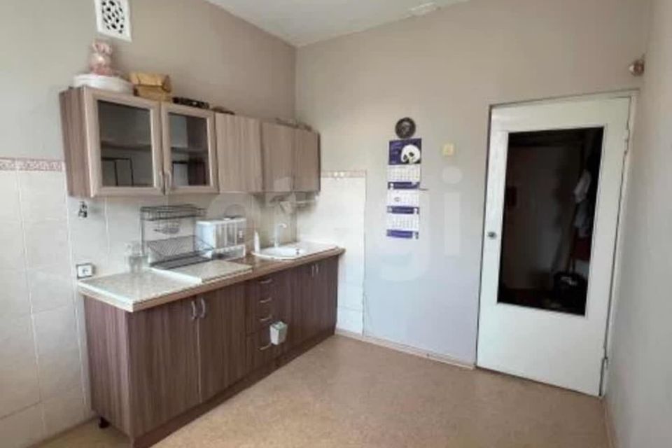 Продаётся 1-комнатная квартира, 37.8 м²