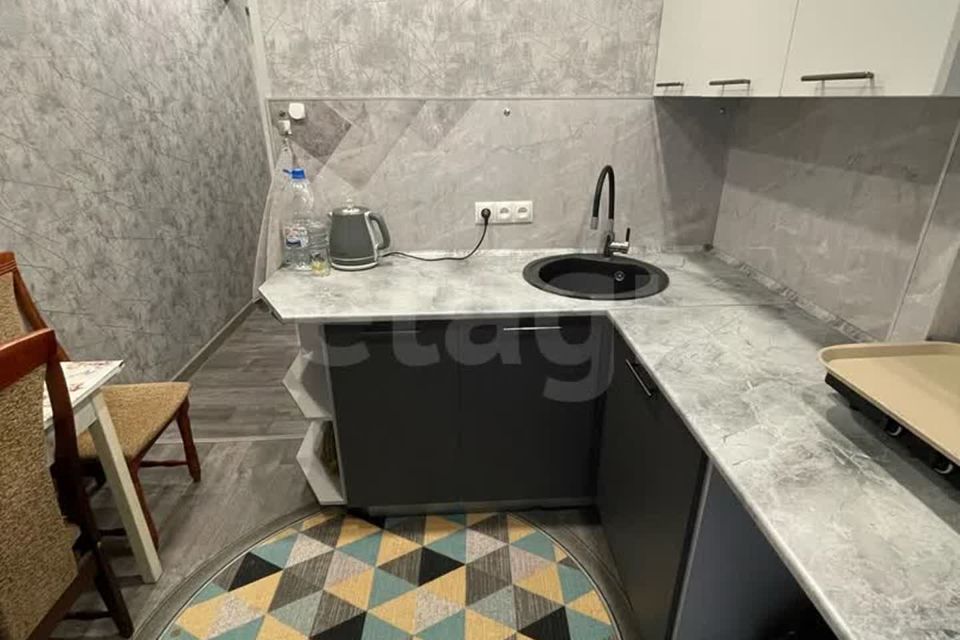 Продаётся 3-комнатная квартира, 54.7 м²