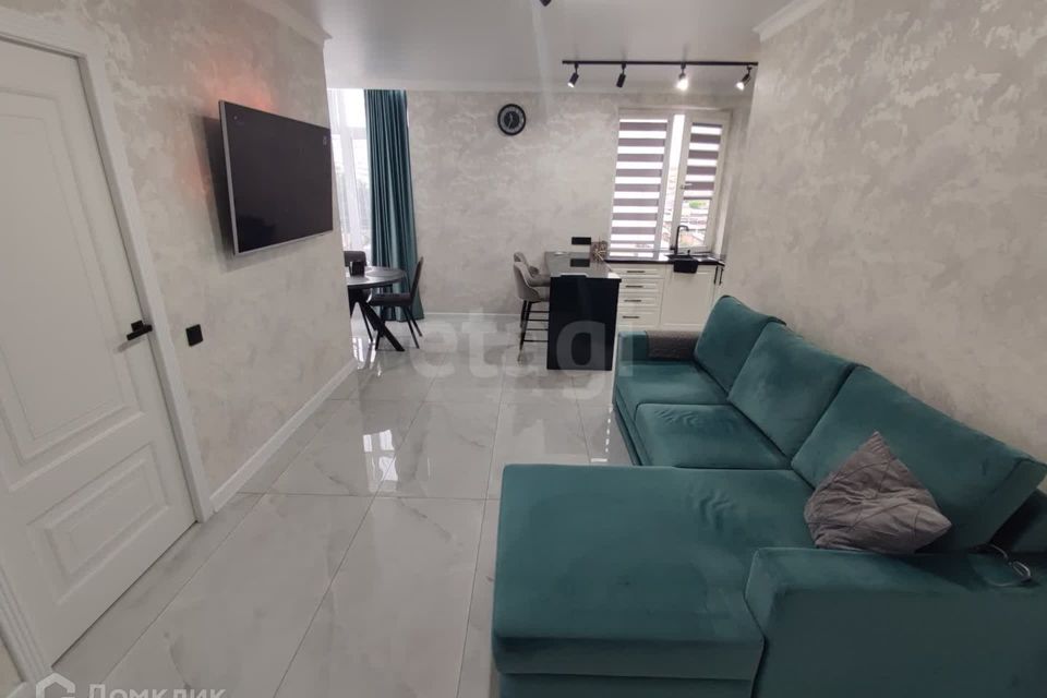 Продаётся 2-комнатная квартира, 65 м²
