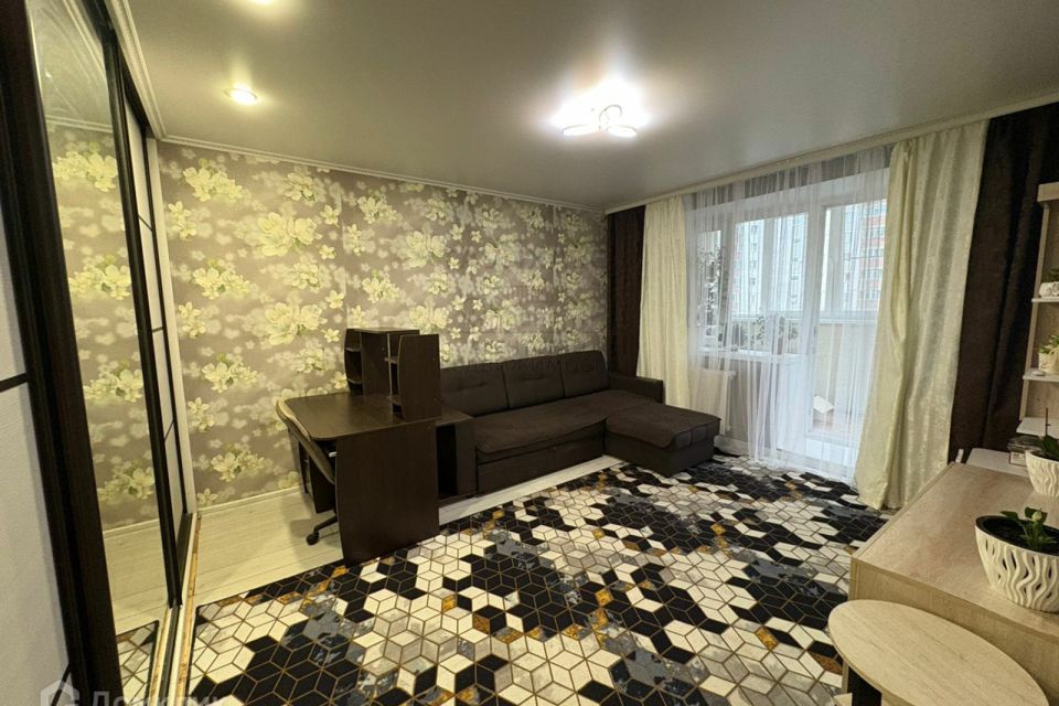 Продаётся 2-комнатная квартира, 57.2 м²