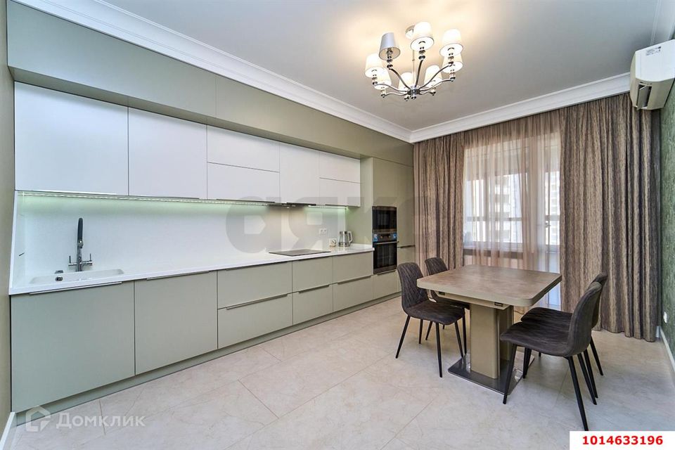 Продаётся 2-комнатная квартира, 84 м²