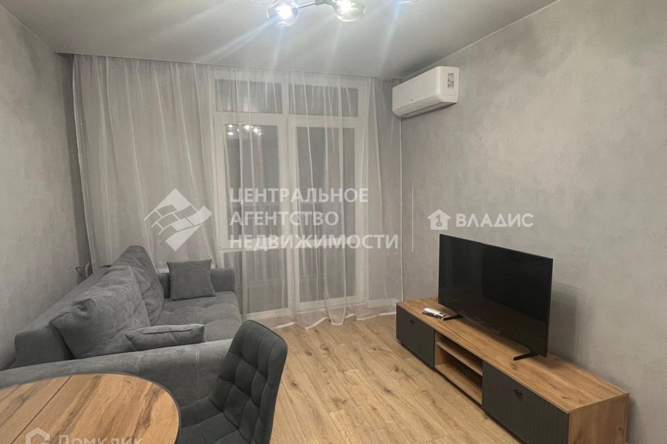 Сдаётся 1-комнатная квартира, 40 м²