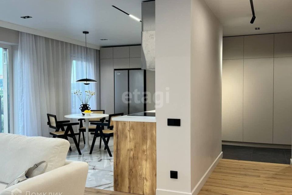 Продаётся 3-комнатная квартира, 72 м²