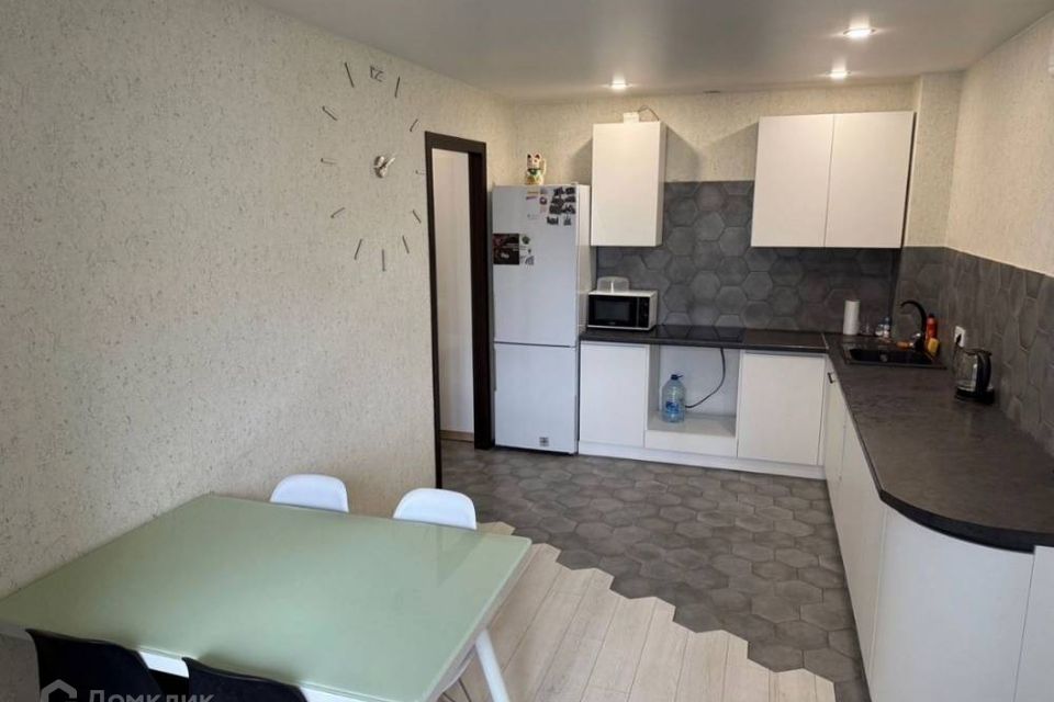 Сдаётся 2-комнатная квартира, 55 м²