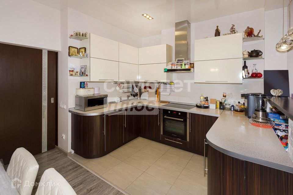Продаётся 2-комнатная квартира, 77.3 м²