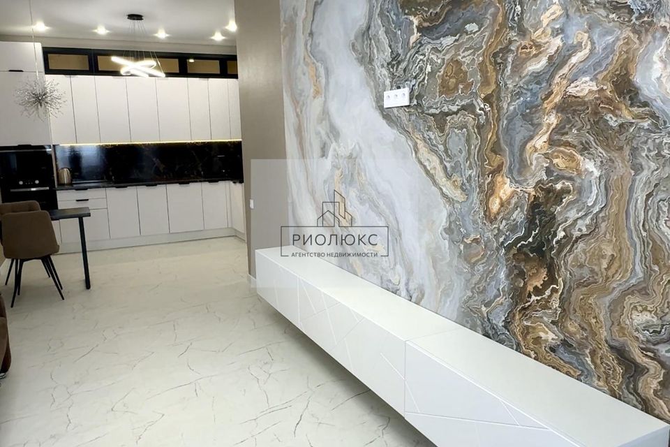 Продаётся 3-комнатная квартира, 82.6 м²