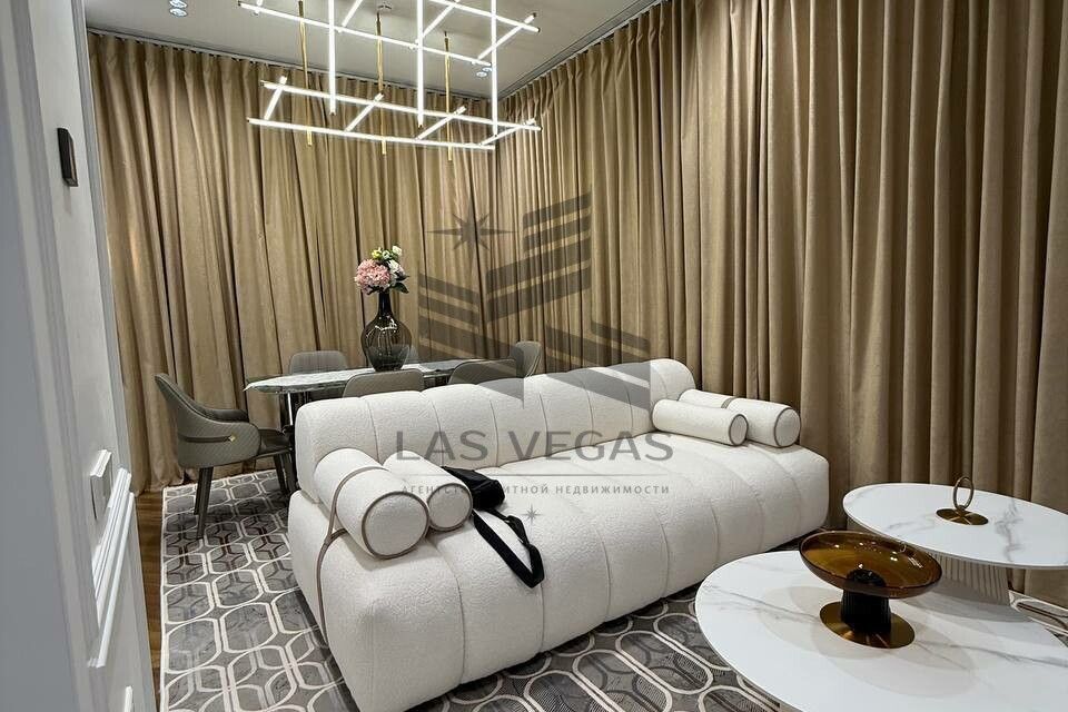 Сдаётся 4-комнатная квартира, 105 м²