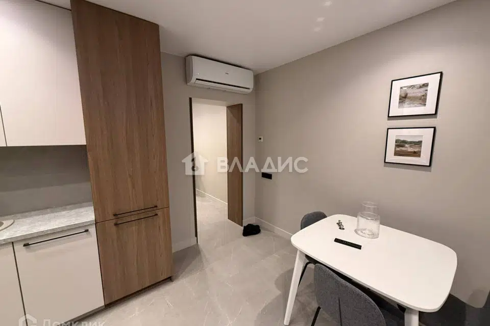 Продаётся 1-комнатная квартира, 45.8 м²