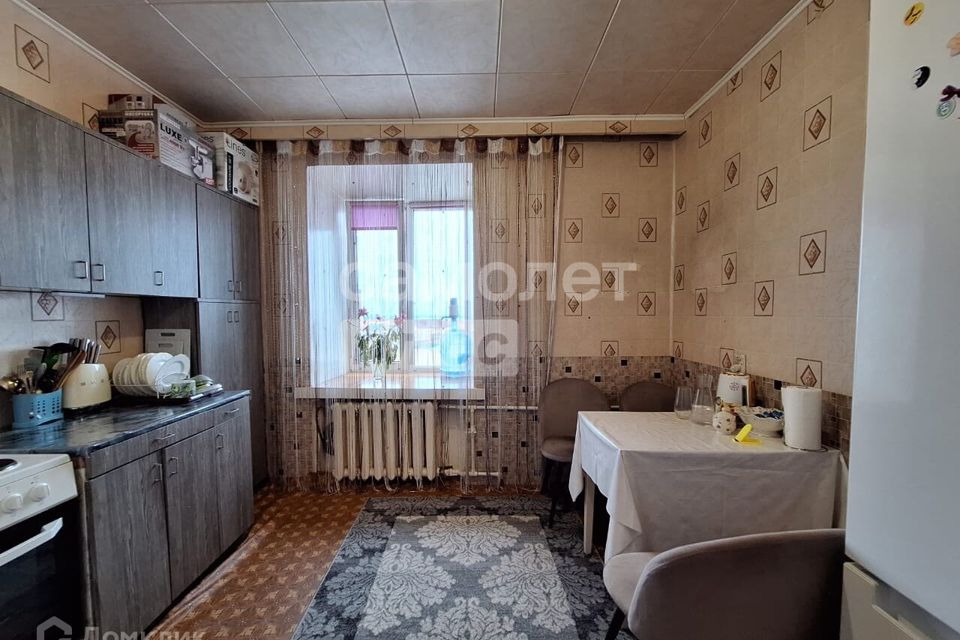 Продаётся 1-комнатная квартира, 41.8 м²
