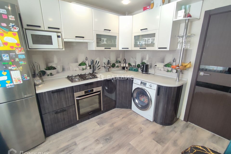Продаётся 2-комнатная квартира, 60.2 м²