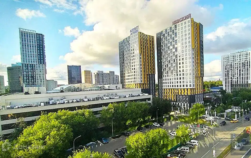 Продаётся 3-комнатная квартира, 70.1 м²