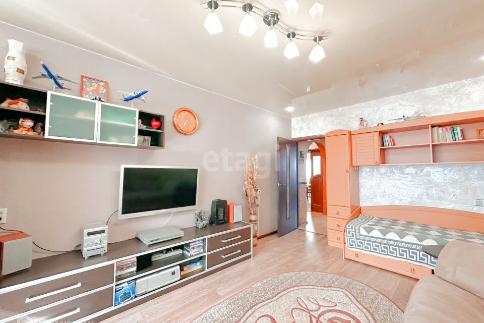 Продаётся 2-комнатная квартира, 60.4 м²