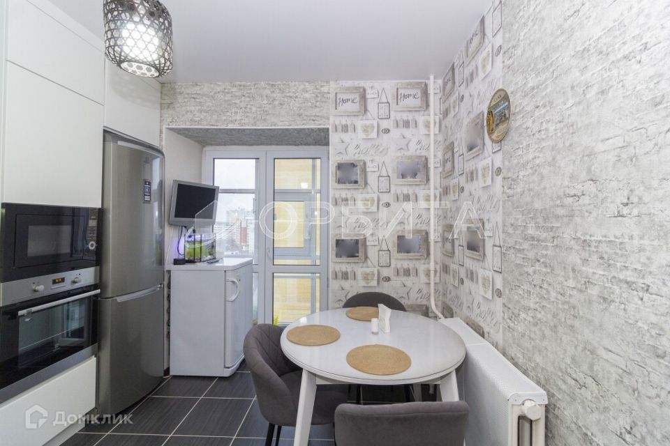 Продаётся 2-комнатная квартира, 54.2 м²