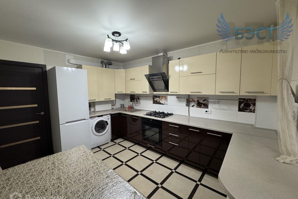Сдаётся 2-комнатная квартира, 65 м²