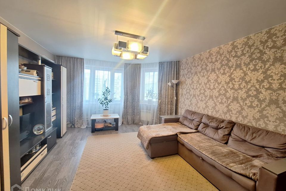 Продаётся 3-комнатная квартира, 97.6 м²