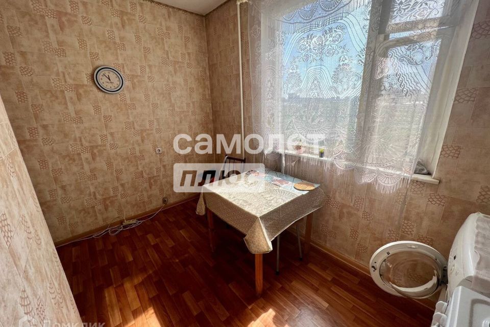 Продаётся 1-комнатная квартира, 37.8 м²