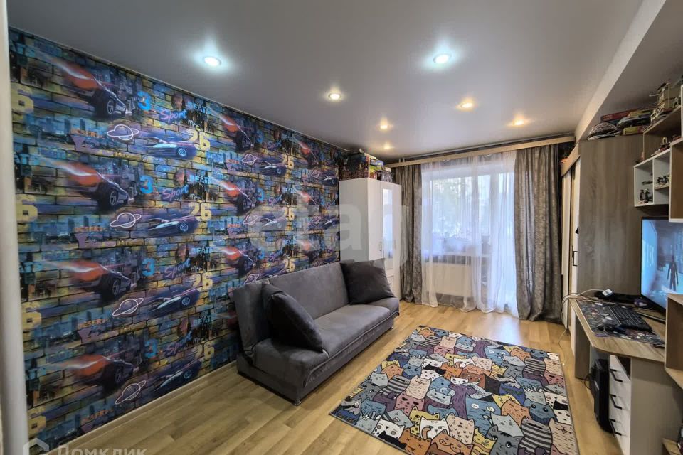 Продаётся 1-комнатная квартира, 55.5 м²