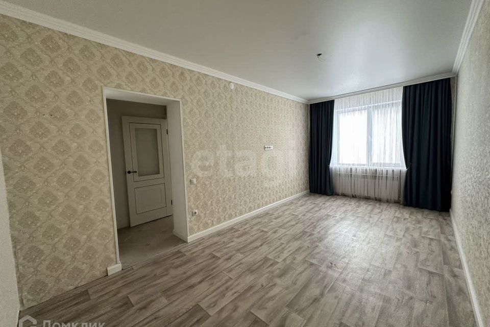 Продаётся 1-комнатная квартира, 37.8 м²
