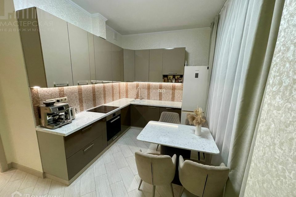 Продаётся 2-комнатная квартира, 62.1 м²