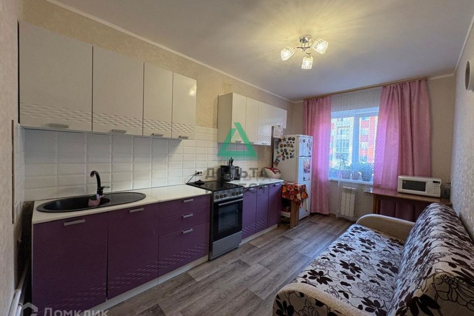 Продаётся 1-комнатная квартира, 38.8 м²