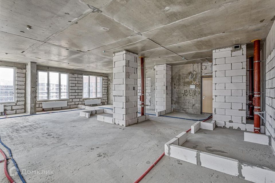 Продаётся 4-комнатная квартира, 106 м²