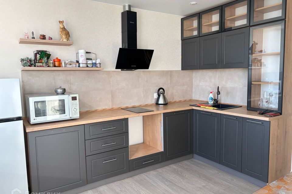 Продаётся 1-комнатная квартира, 40.3 м²