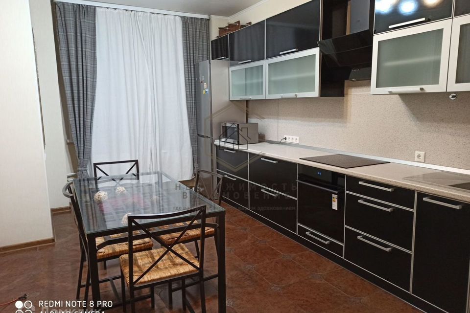 Сдаётся 1-комнатная квартира, 40 м²