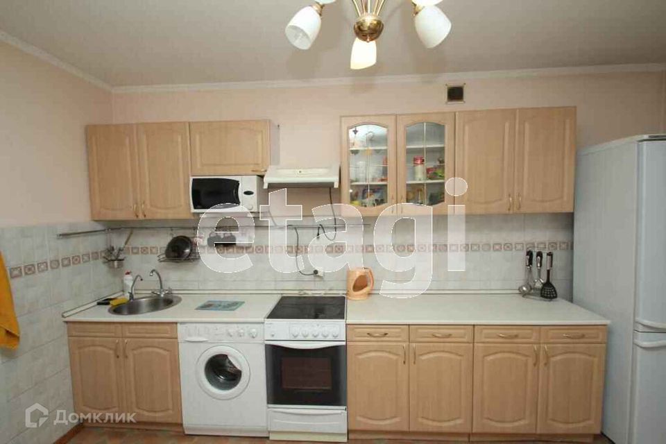 Сдаётся 2-комнатная квартира, 60 м²