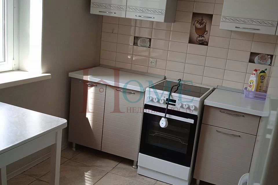 Сдаётся 1-комнатная квартира, 40 м²