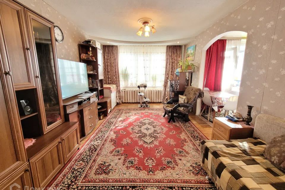 Продаётся 3-комнатная квартира, 82 м²
