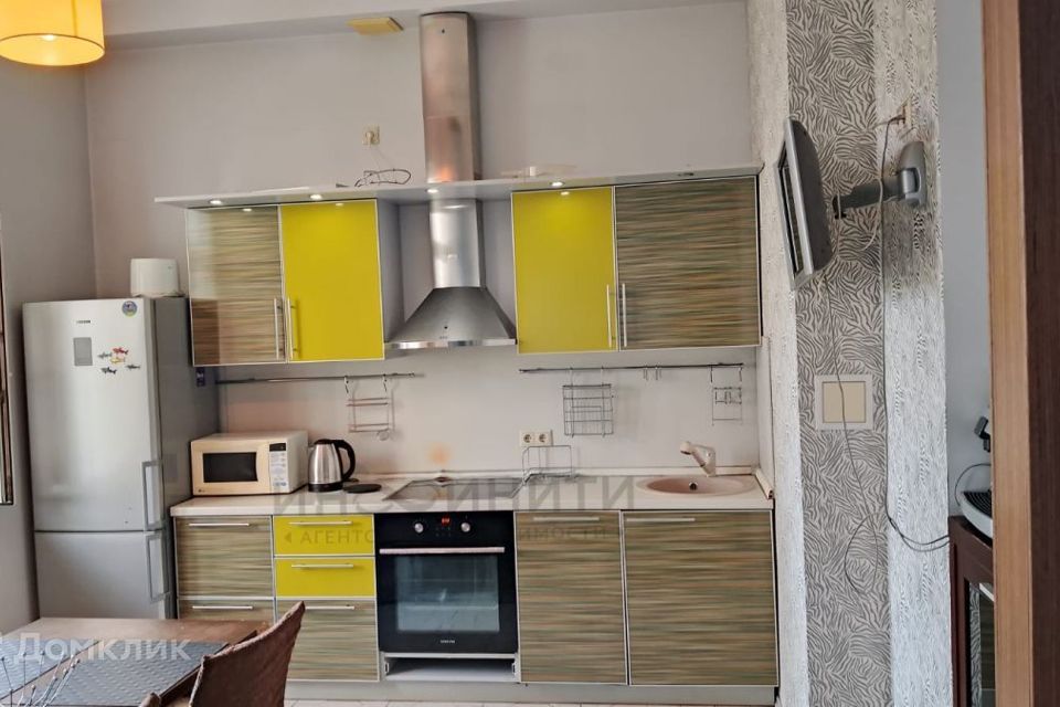 Продаётся 2-комнатная квартира, 70 м²