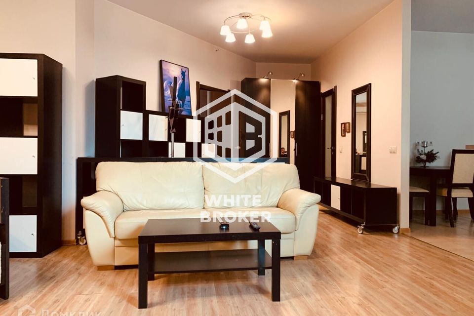Продаётся 1-комнатная квартира, 52.8 м²