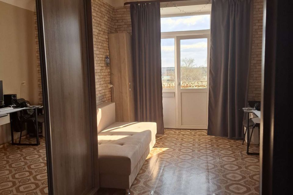 Продаётся 2-комнатная квартира, 66.8 м²