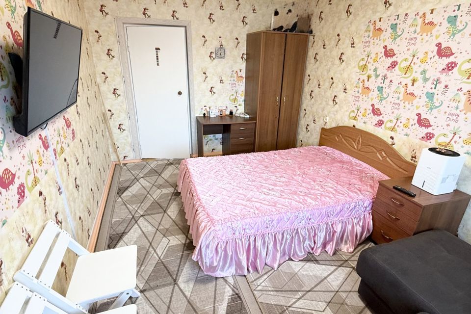 Продаётся 4-комнатная квартира, 68.1 м²
