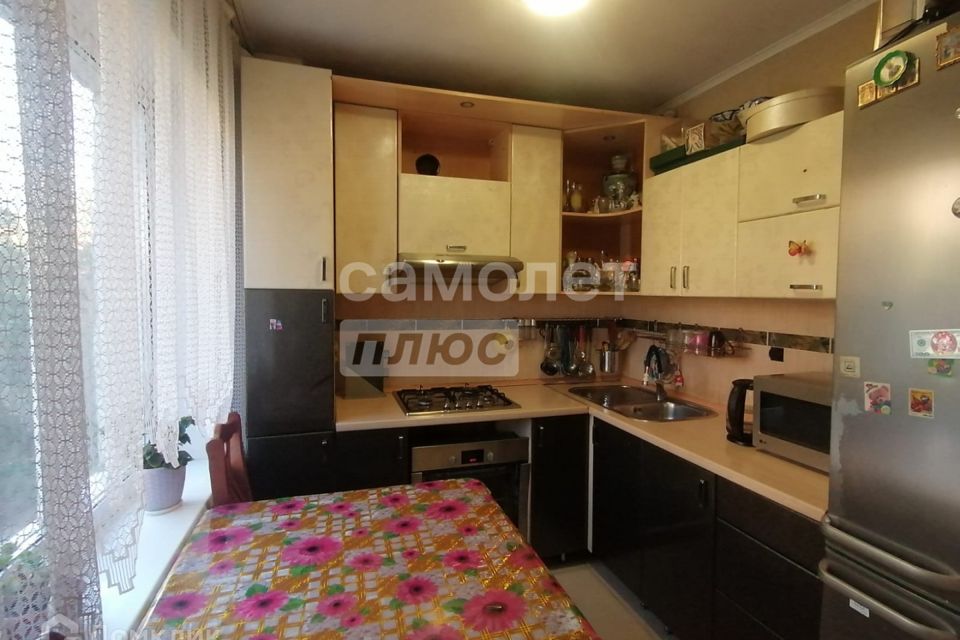 Продаётся 3-комнатная квартира, 46.4 м²