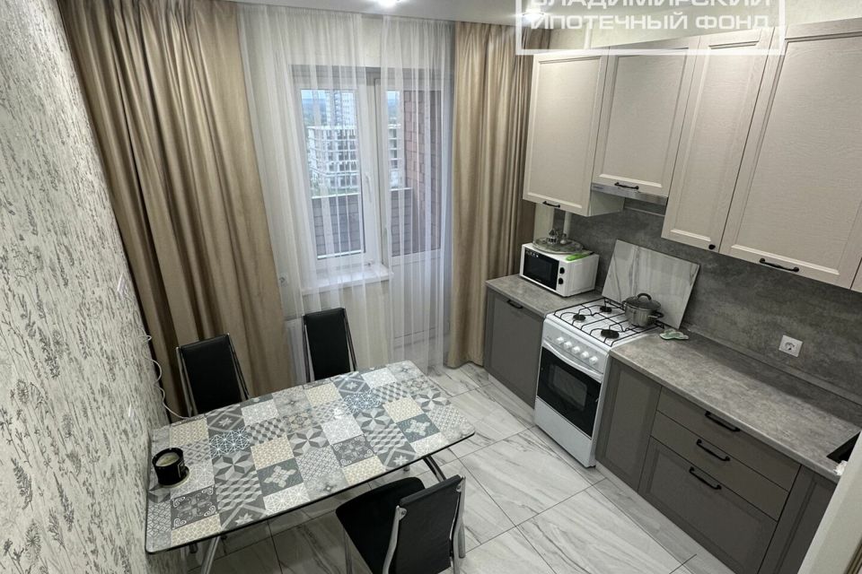 Сдаётся 2-комнатная квартира, 57.6 м²