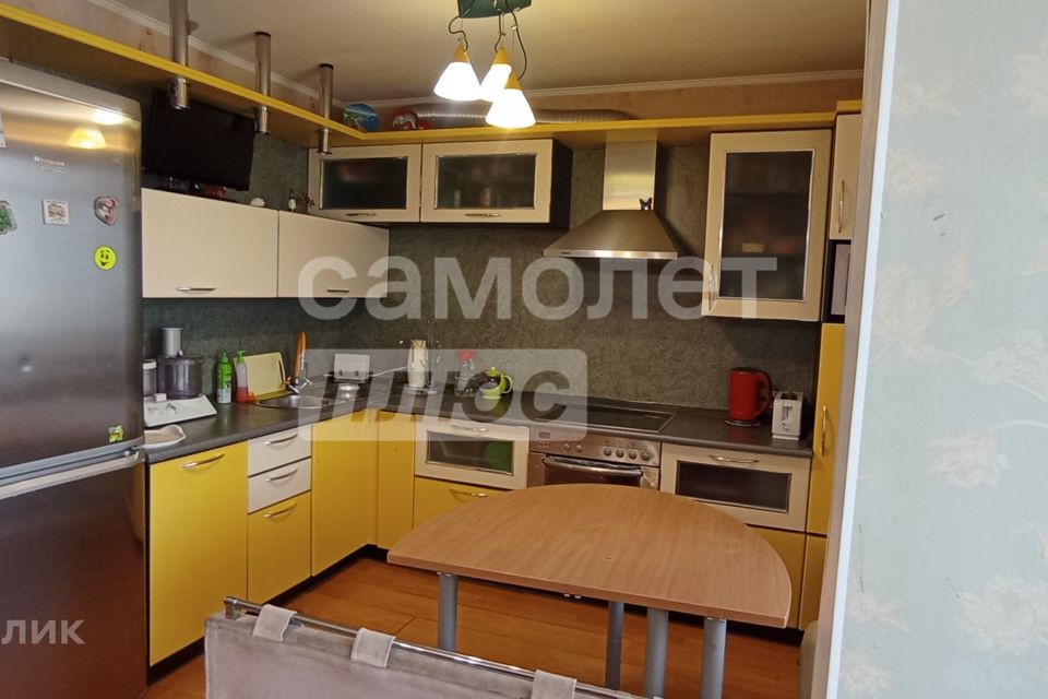 Продаётся 3-комнатная квартира, 90 м²