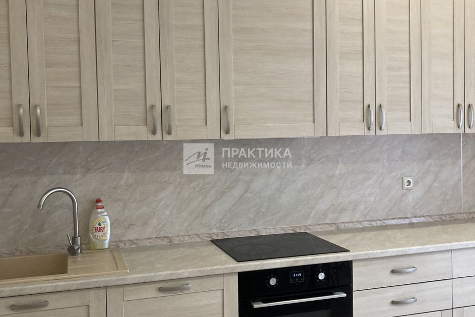 Сдаётся 2-комнатная квартира, 63 м²